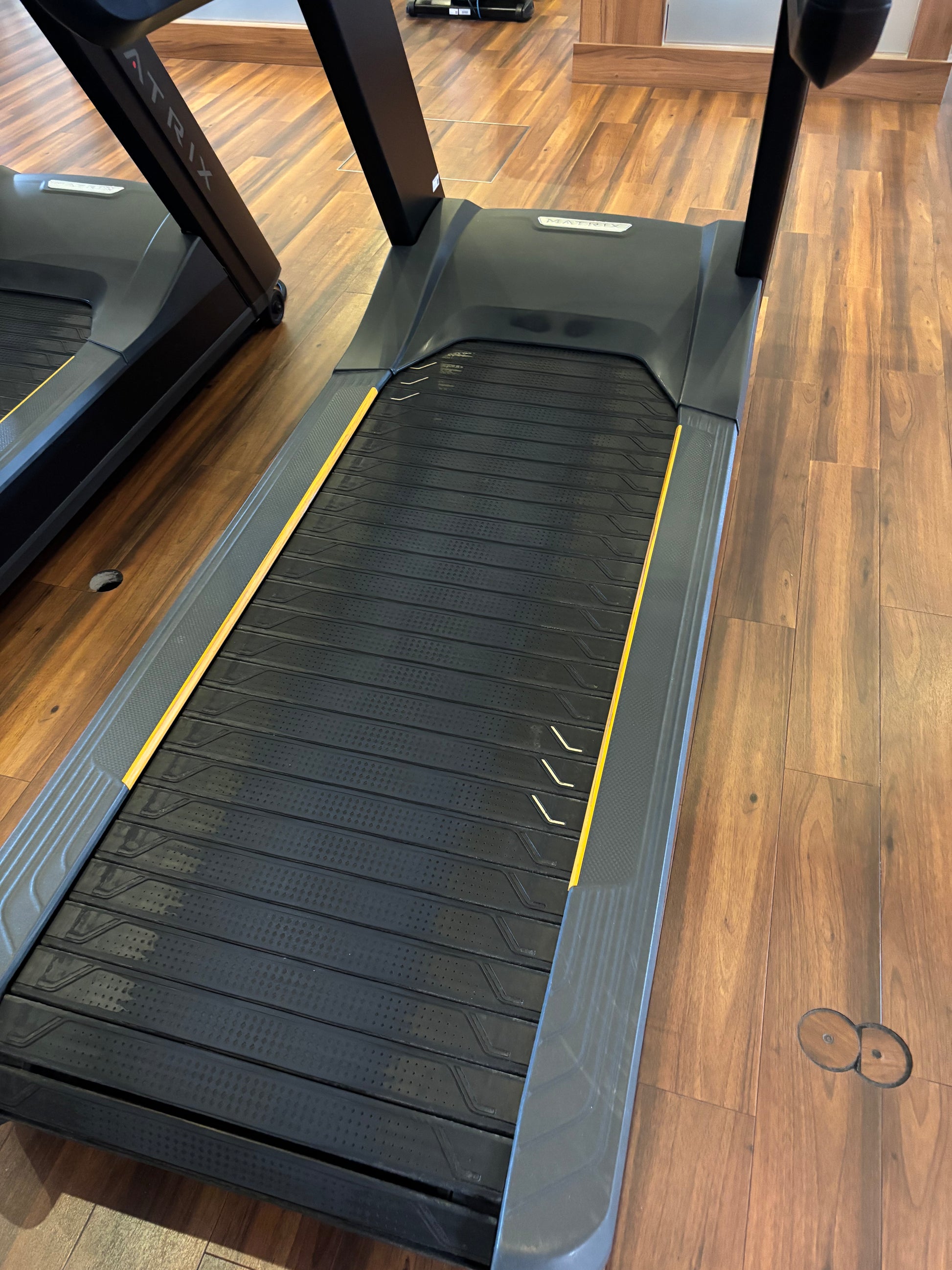 Matrix Performance Plus Treadmill 220V