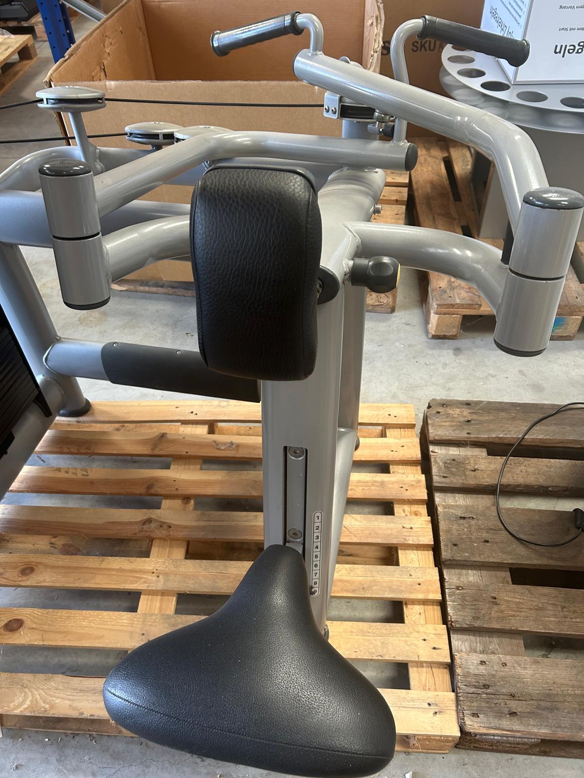 Technogym Upper Back